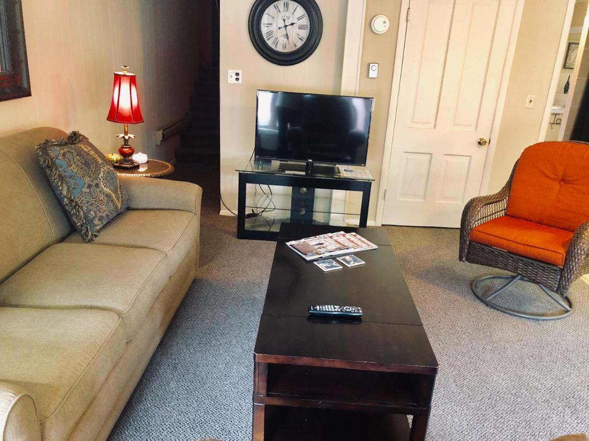 Galena Penthouse Overlooking Main Street With Free Off Street Parking Exterior foto